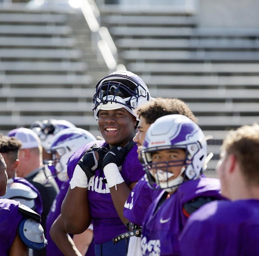 OL Deshawn Woods receives offers from 4 Power-5 schools