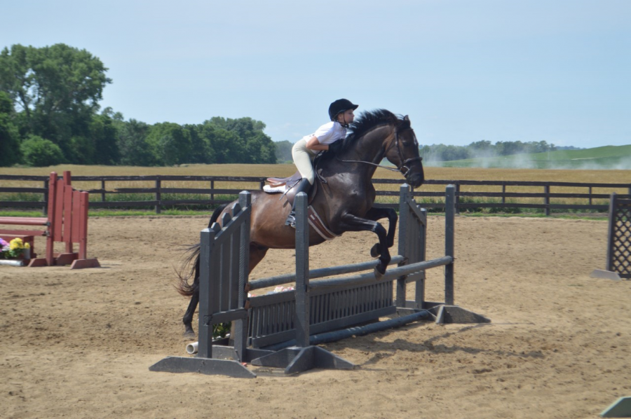 Teenager relieves stress with equestrian sports