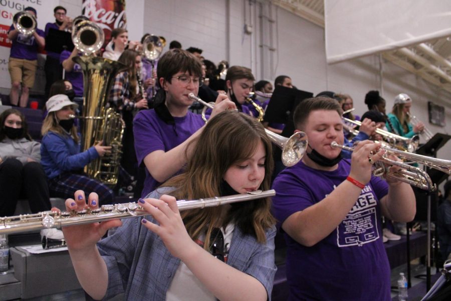 Pep band returns to basketball games