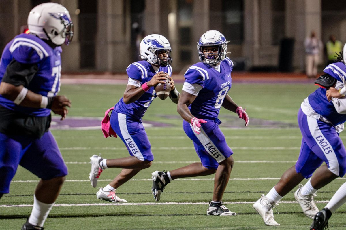Senior BJ Newsome looks to throw a pass versus Papillion-LaVista on Oct 10